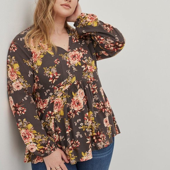 Torrid Babydoll Rayon Crepe Top 1X Gray Floral NWT - Picture 2 of 5